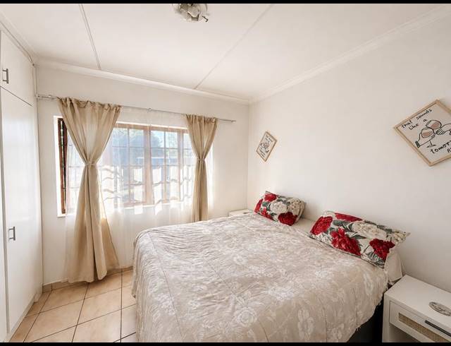 2 BEDROOM DUPLEX FOR SALE IN PRESTBURY